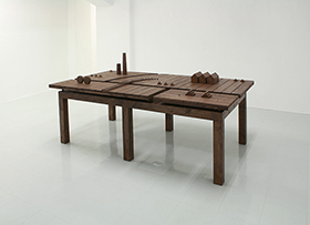 街の影と人の影